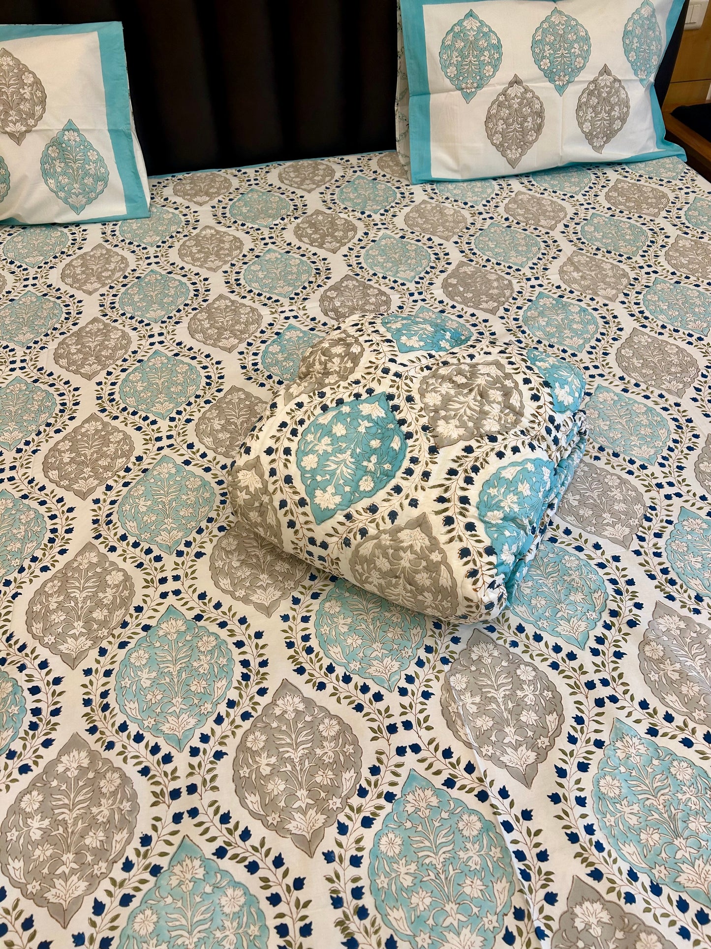 SHADES OF JAIPUR HANBLOCK PRINT PURE MULMUL COTTON QUILT
