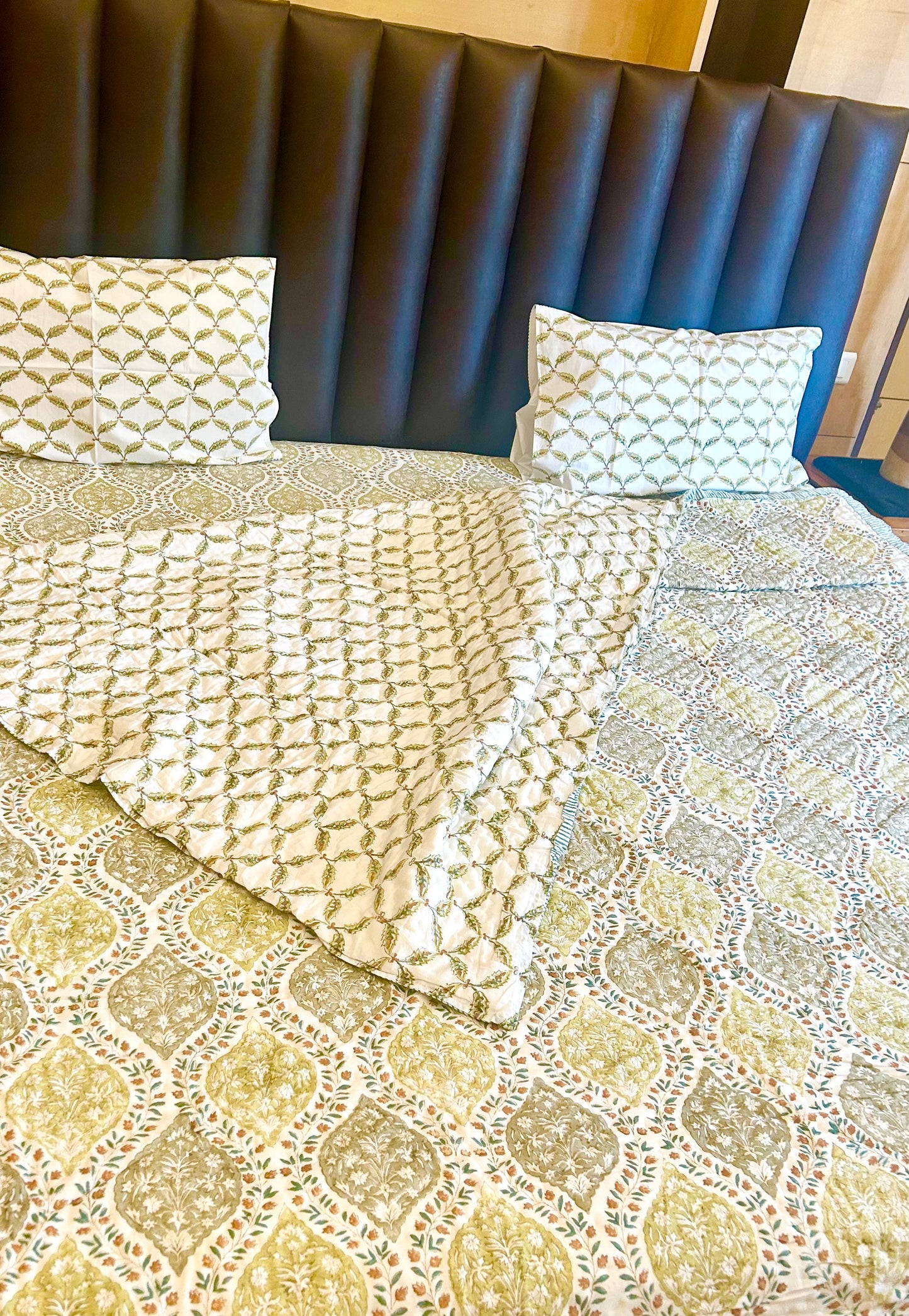 HANDBLOCK PRINT PURE MULMUL COTTON QUILT