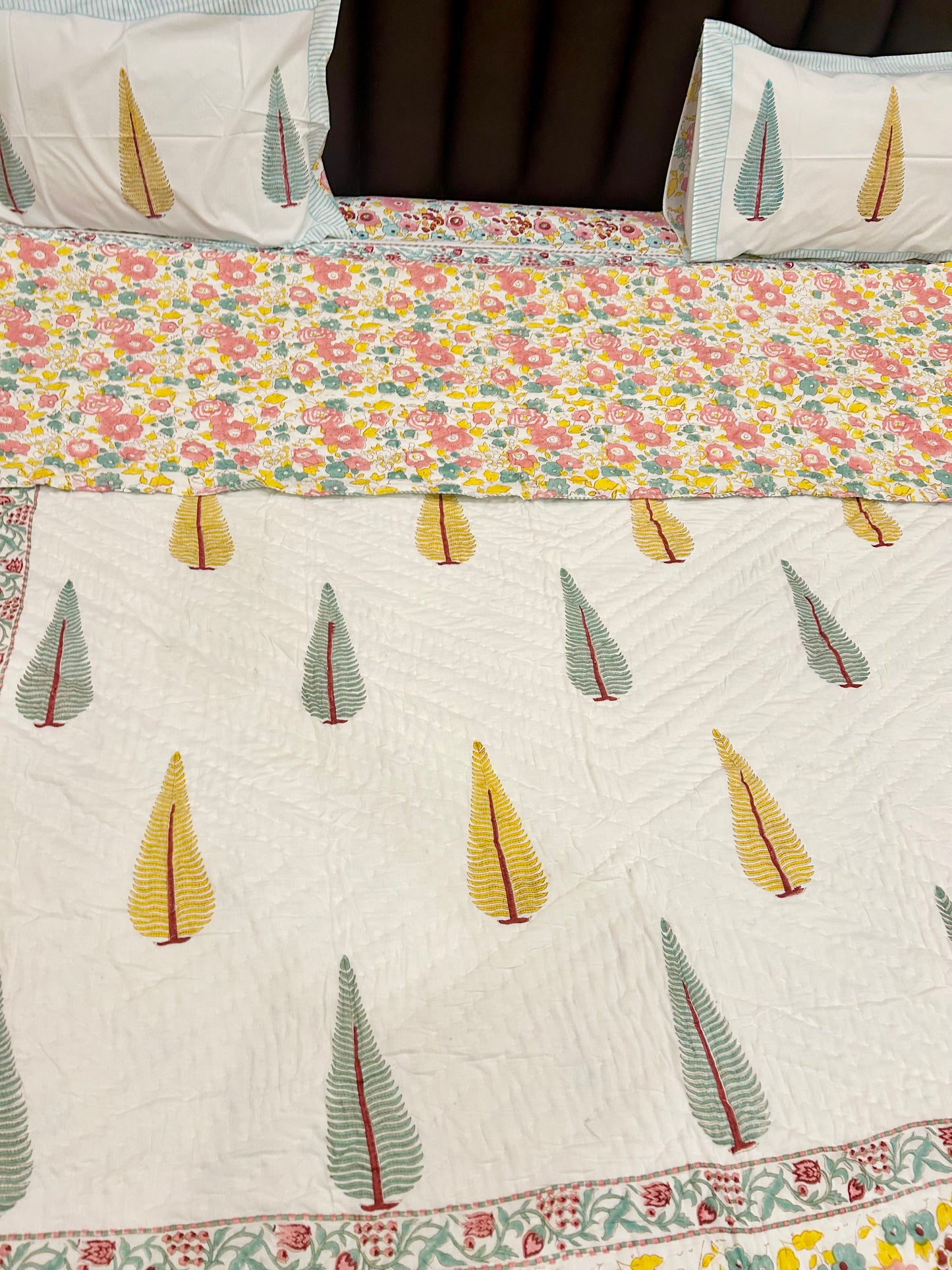HANDBLOCK PRINT PURE MULMUL COTTON QUILT