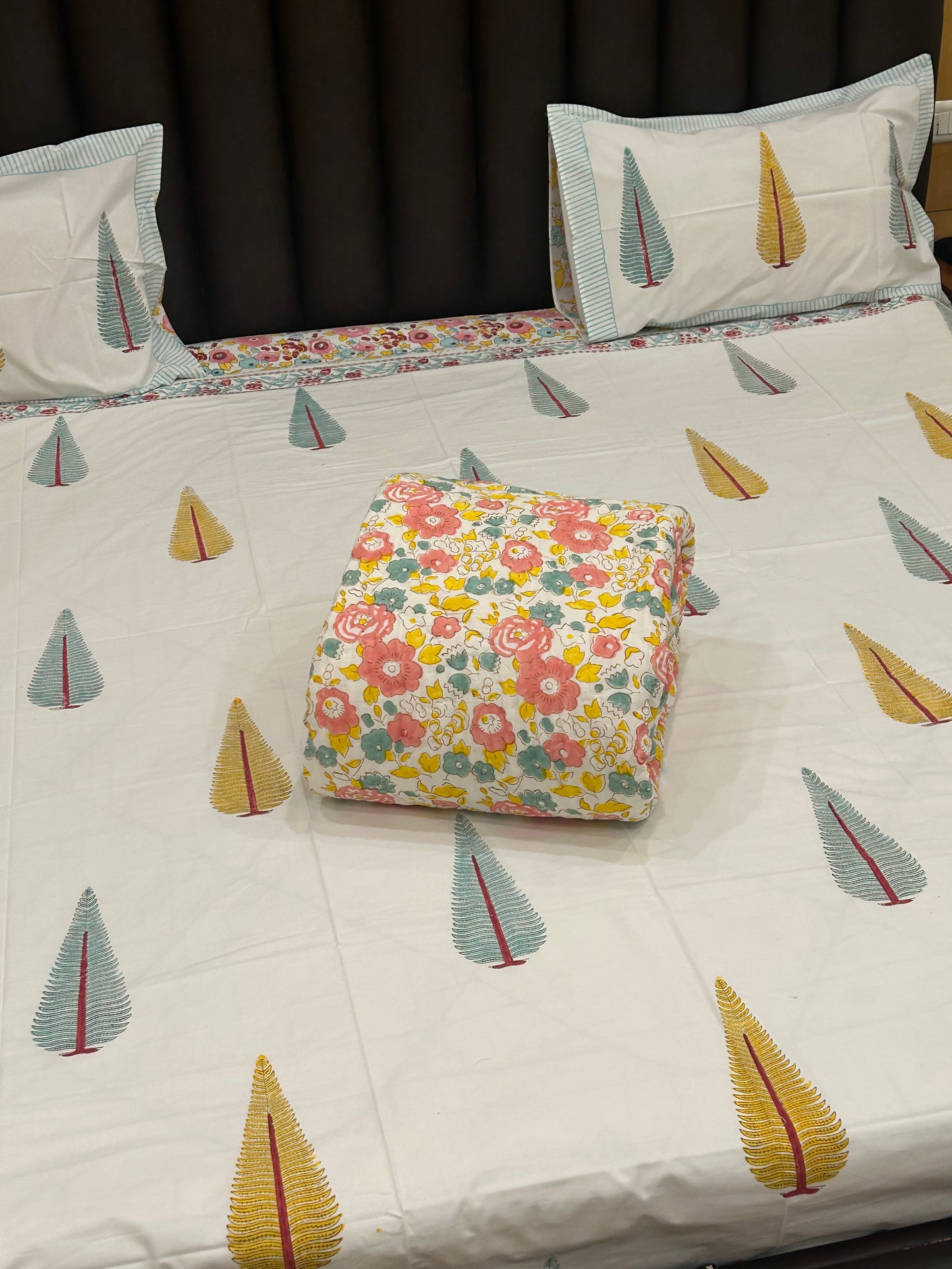 Autumn meadow- Handblock Printed Bedsheet