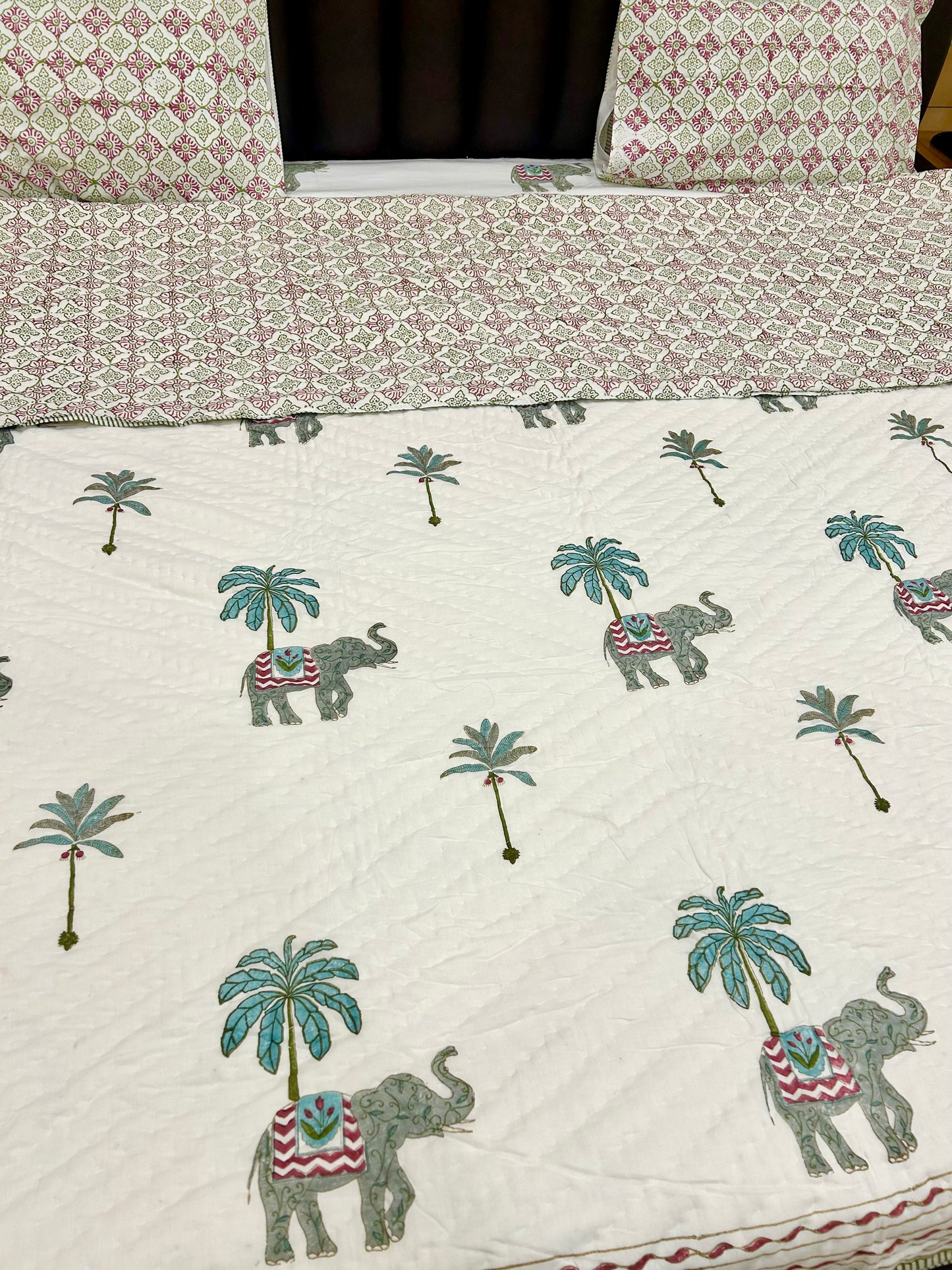 HANDBLOCK PRINT PURE MULMUL COTTON QUILT