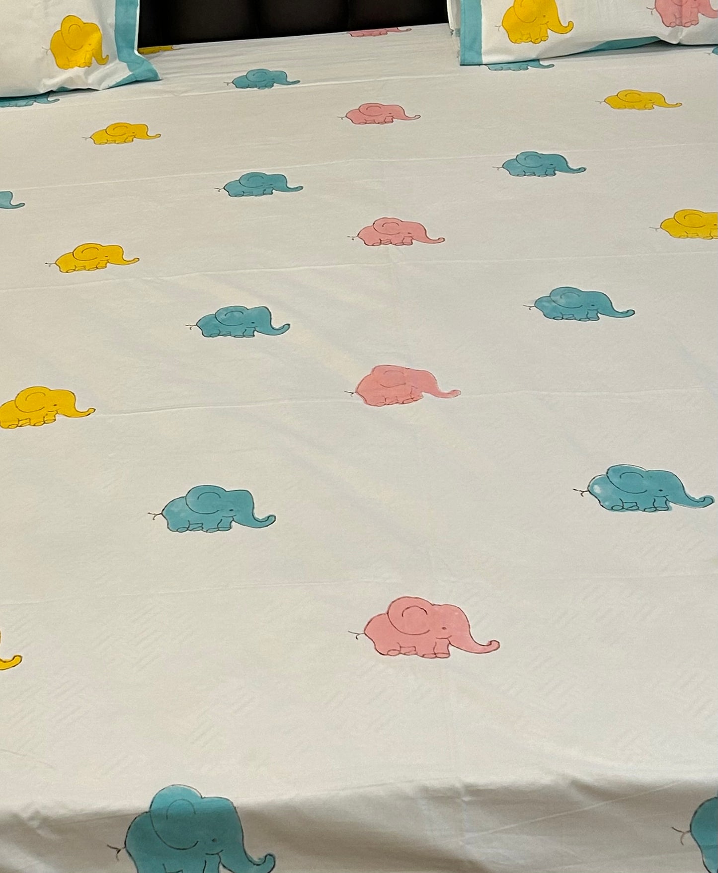 PLAYFUL BABY ELEPHANT HANDBLOCK BEDSHEET